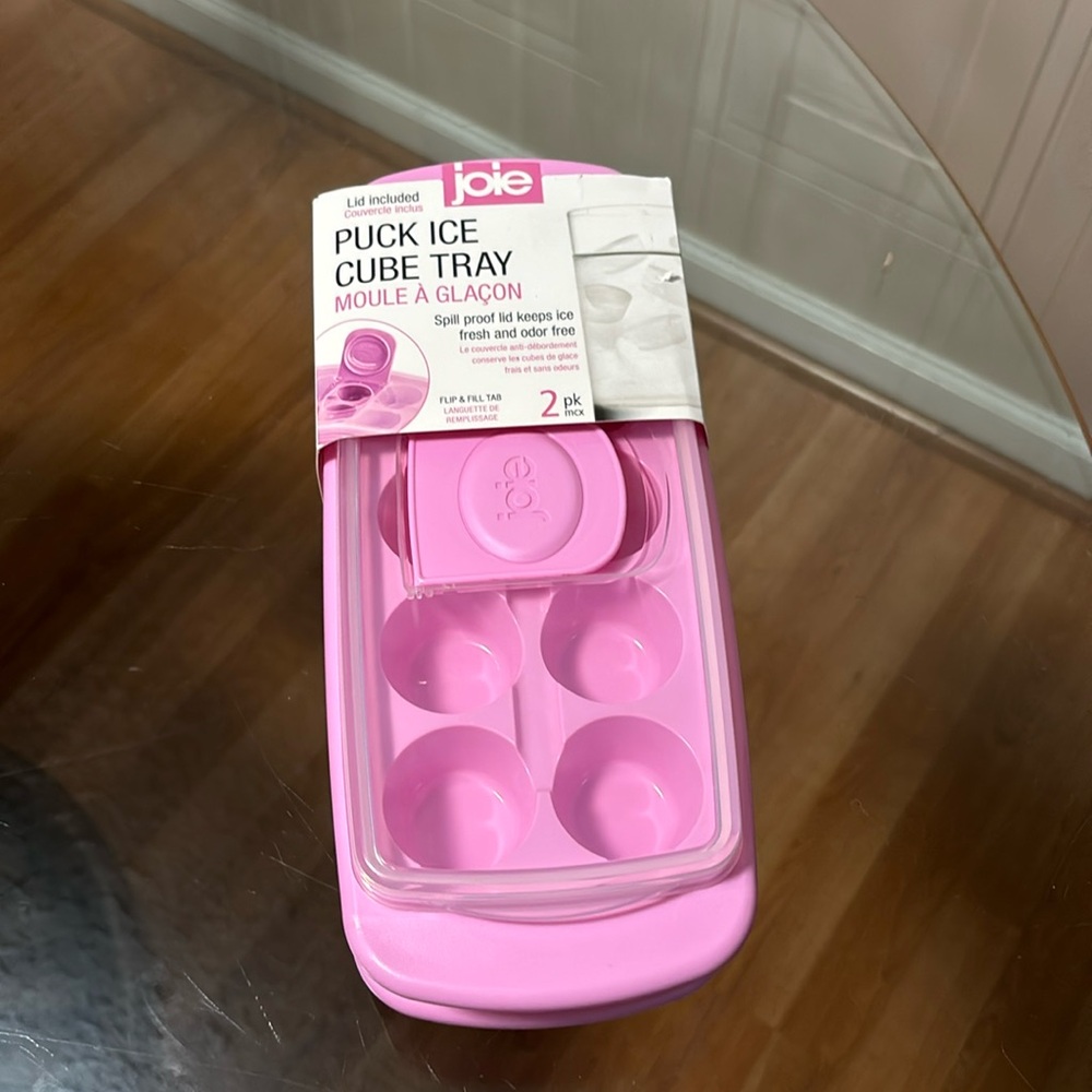 joie Spill Proof ICE CUBE TRAY with SPILL PROOF LID...LOT OF 2
